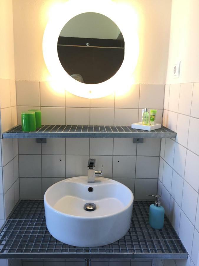 Trash De Luxe Apartment Шлесвиг Екстериор снимка