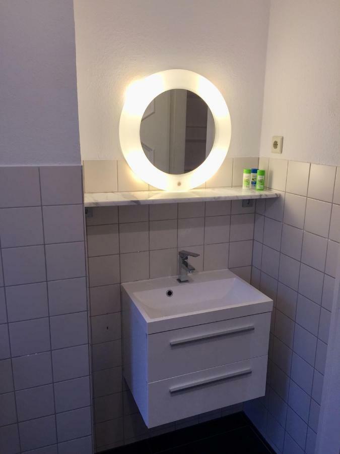 Trash De Luxe Apartment Шлесвиг Екстериор снимка