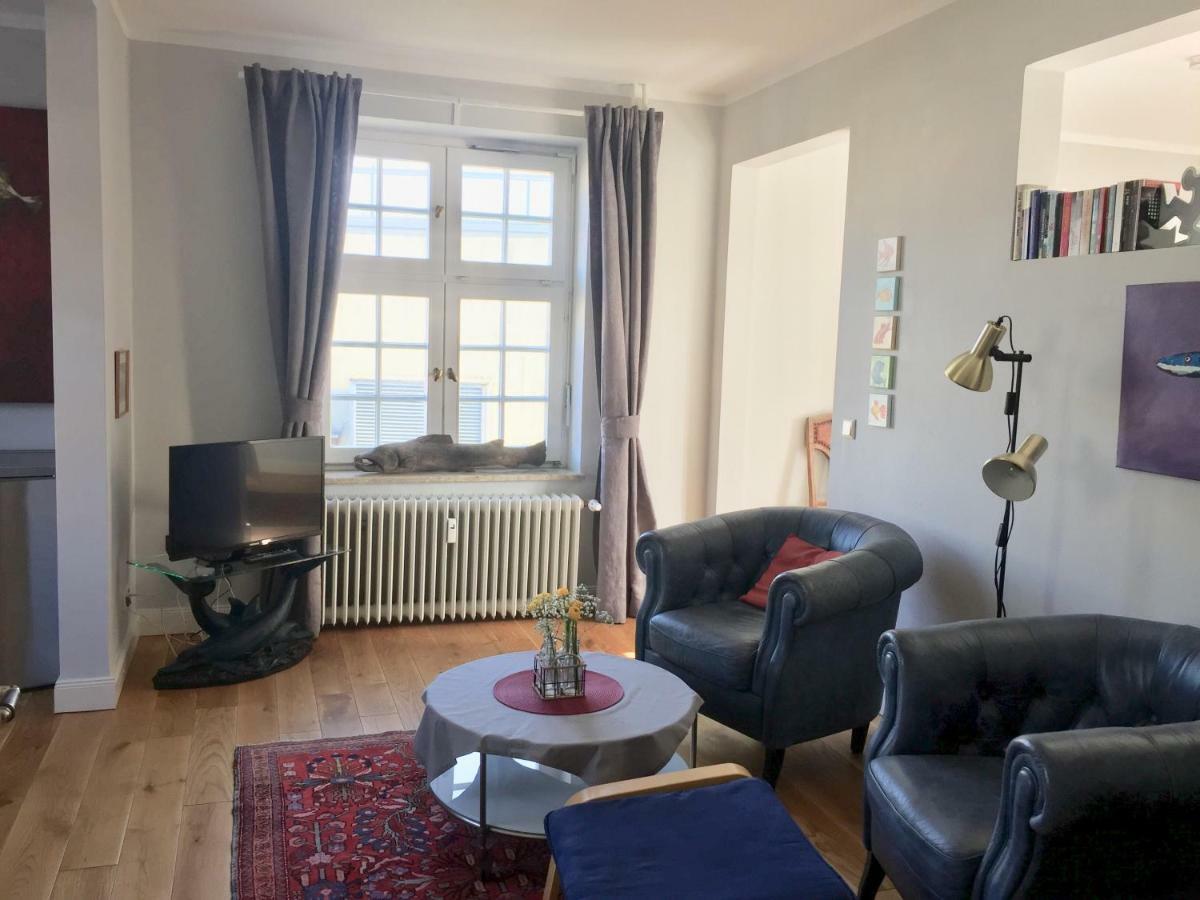 Trash De Luxe Apartment Шлесвиг Екстериор снимка